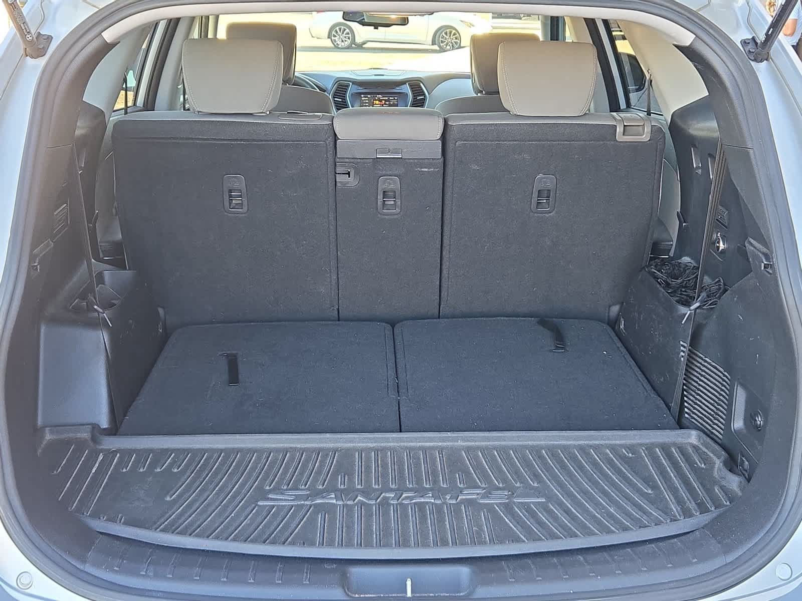 Used 2019 Hyundai Santa Fe XL SE FWD image 32