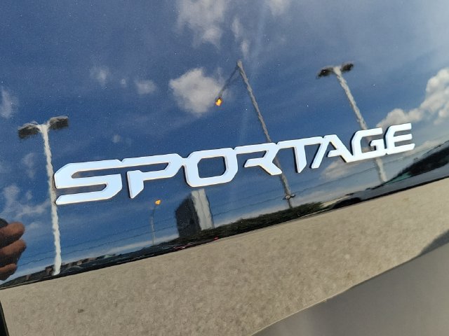 Certified 2023 Kia Sportage LX AWD/4WD image 5