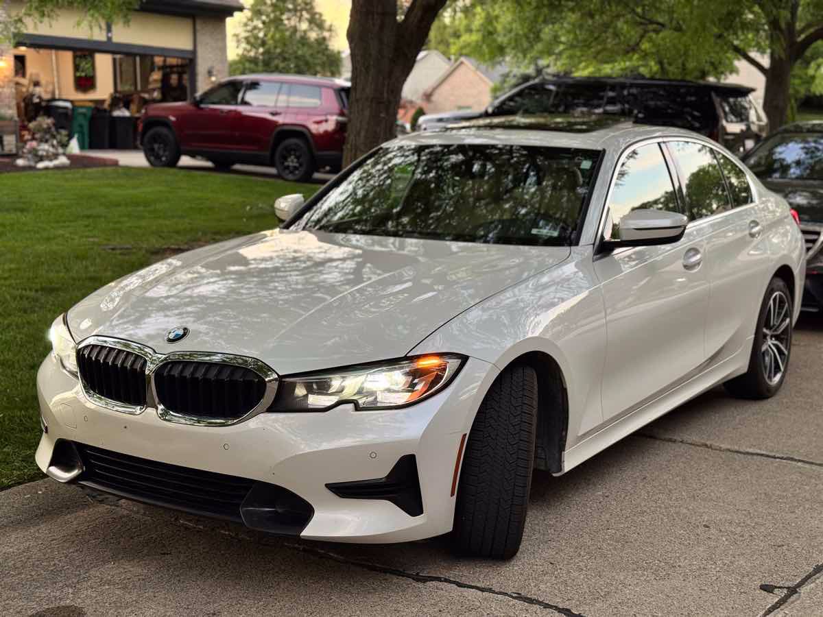 Used 2020 BMW 330i xDrive Sedan w/ Driving Assistance Package AWD/4WD image 10