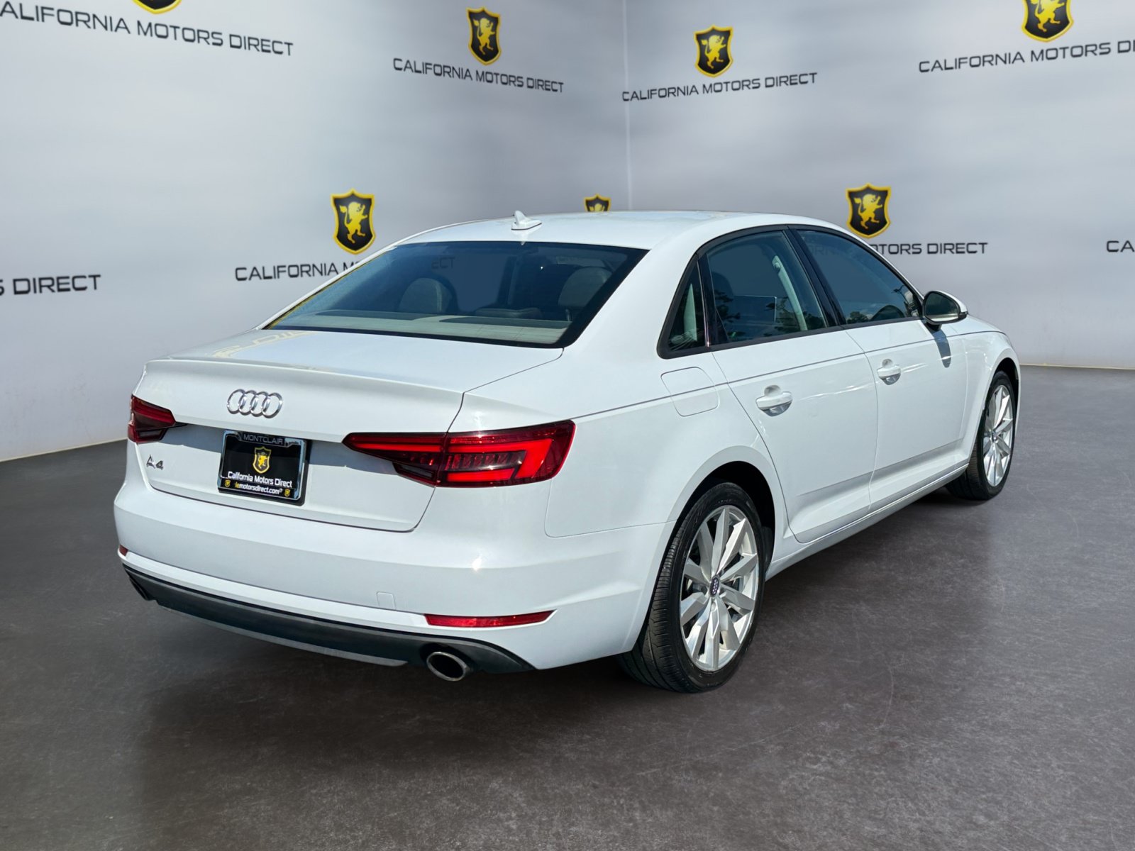 Used 2017 Audi A4 2.0T Premium w/ Audi MMI Navigation Plus FWD image 5