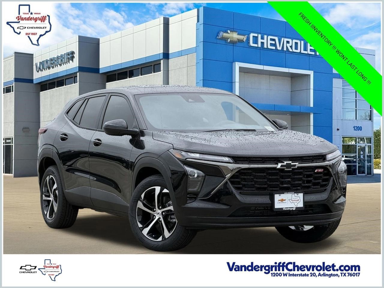 New 2026 Chevrolet Trax RS w/ Sunroof Package FWD image 1