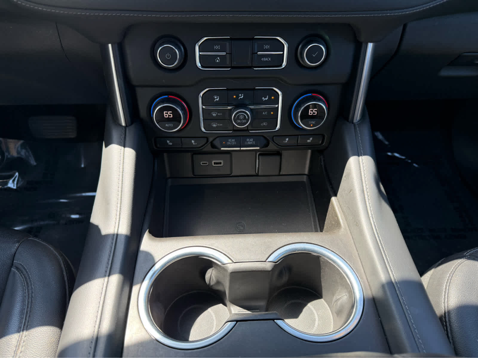 Used 2021 Chevrolet Tahoe Z71 AWD/4WD image 27