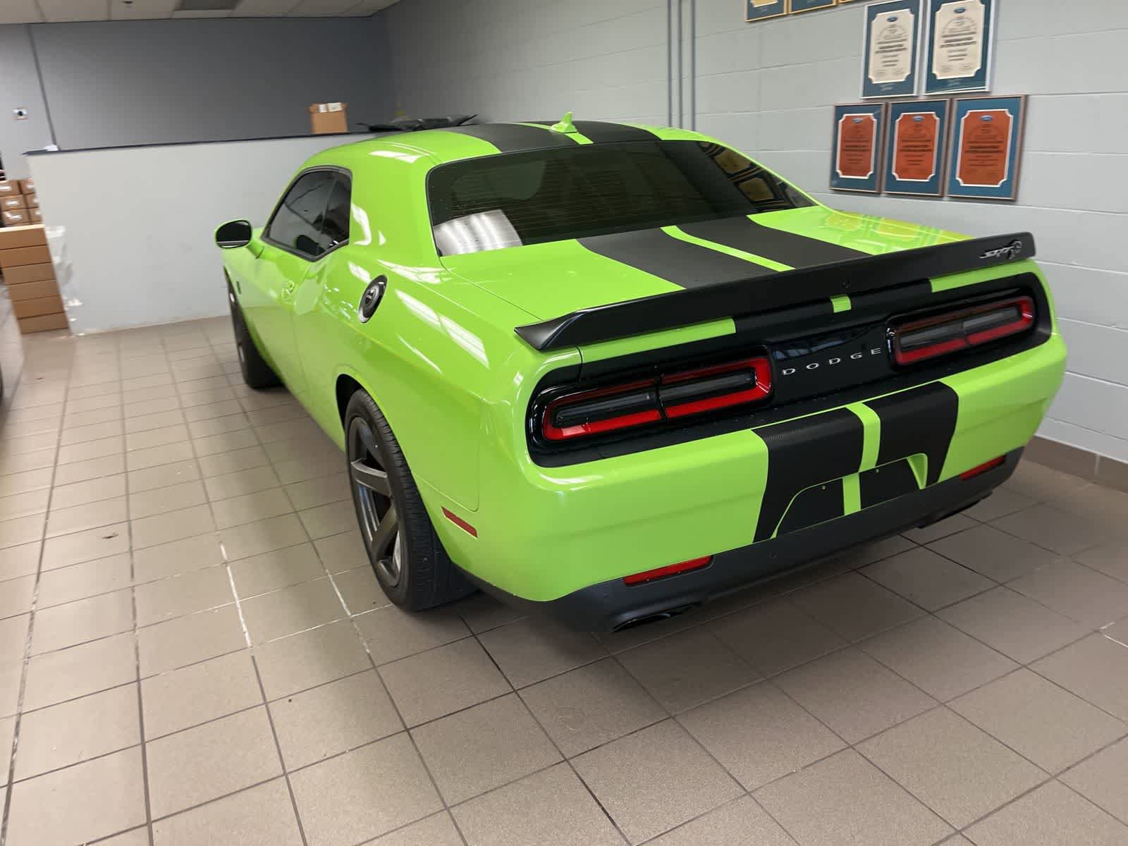 Used 2019 Dodge Challenger SRT Hellcat w/ Plus Package RWD image 9