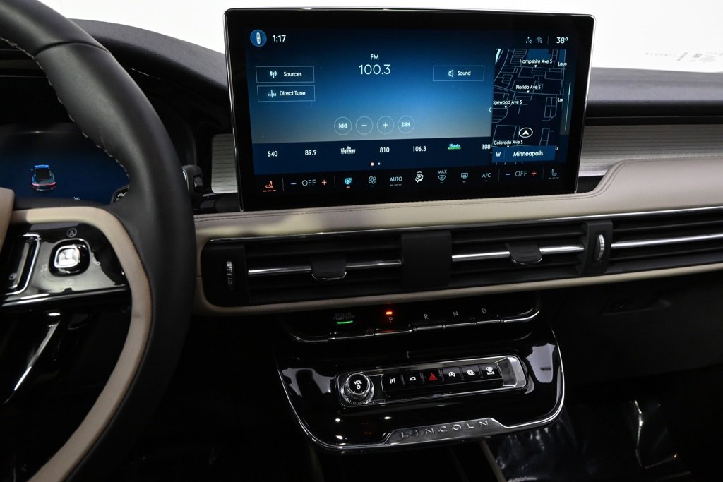 New 2026 Lincoln Corsair Premiere image 27