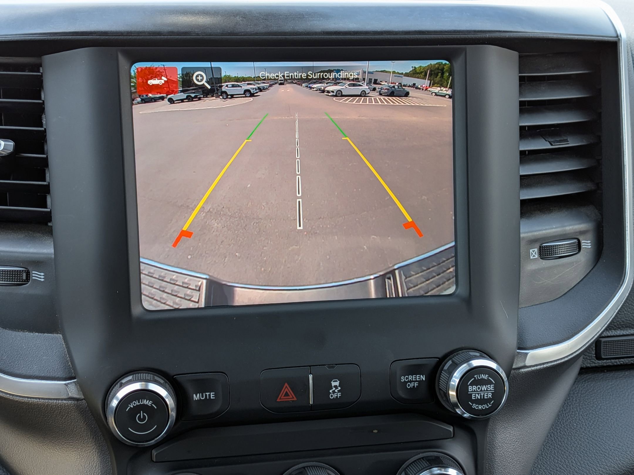 Used 2024 RAM 2500 Big Horn AWD/4WD image 23