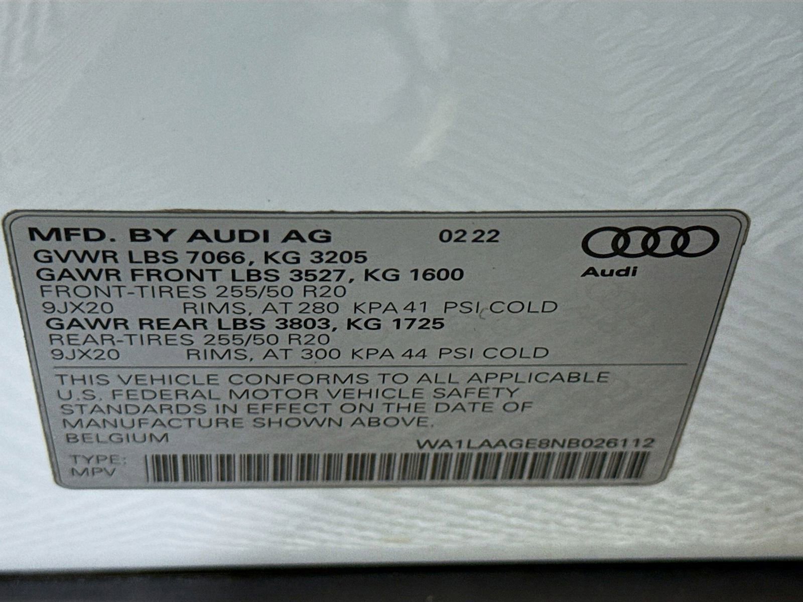 Used 2022 Audi e-tron Premium Plus image 33