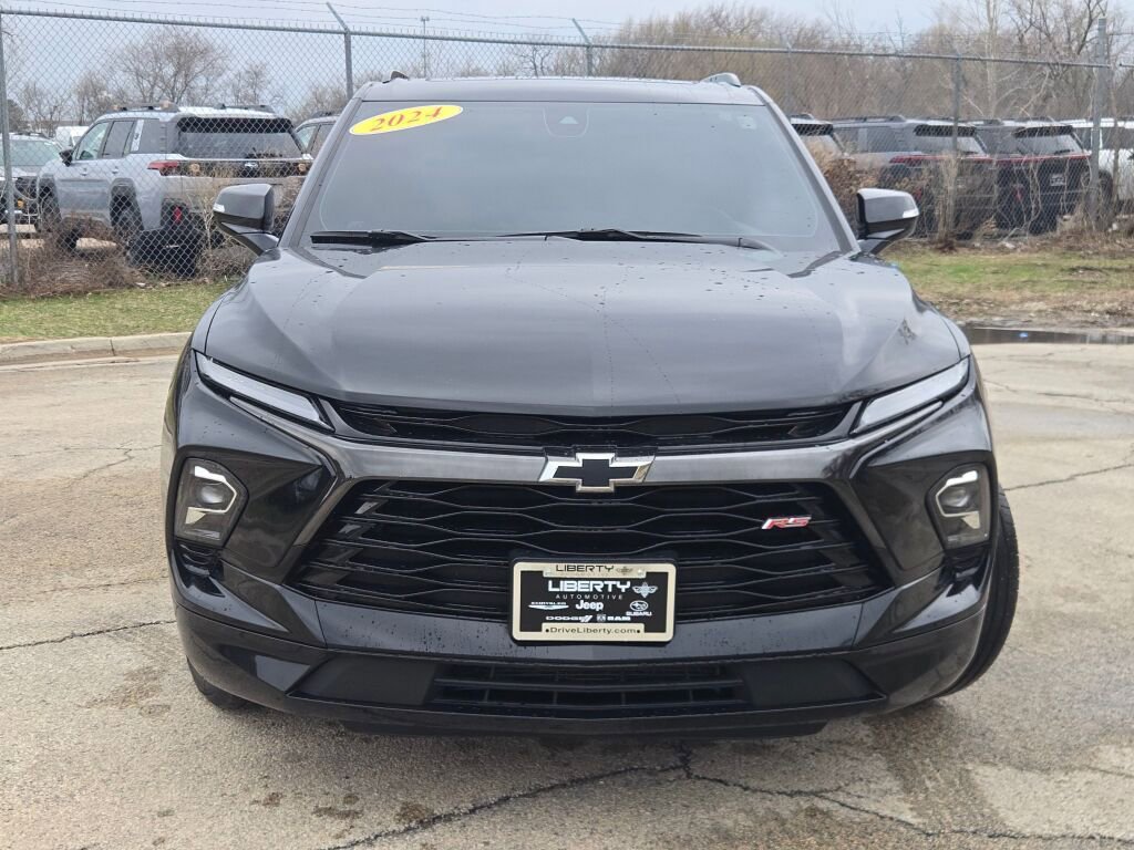 Used 2024 Chevrolet Blazer RS w/ Enhanced Convenience Package FWD image 4