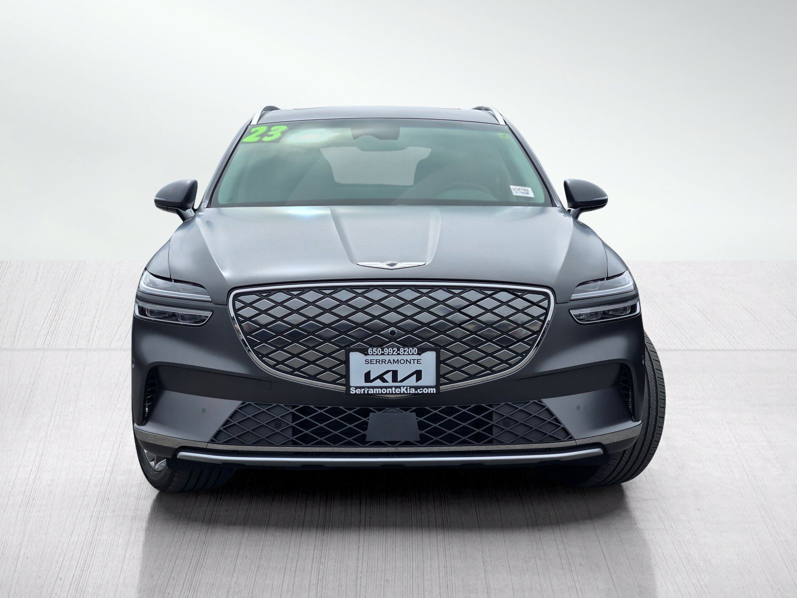 Used 2023 Genesis Electrified GV70 AWD/4WD image 2