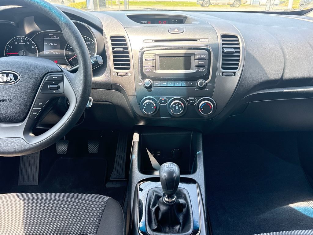 Used 2017 Kia Forte LX FWD image 18