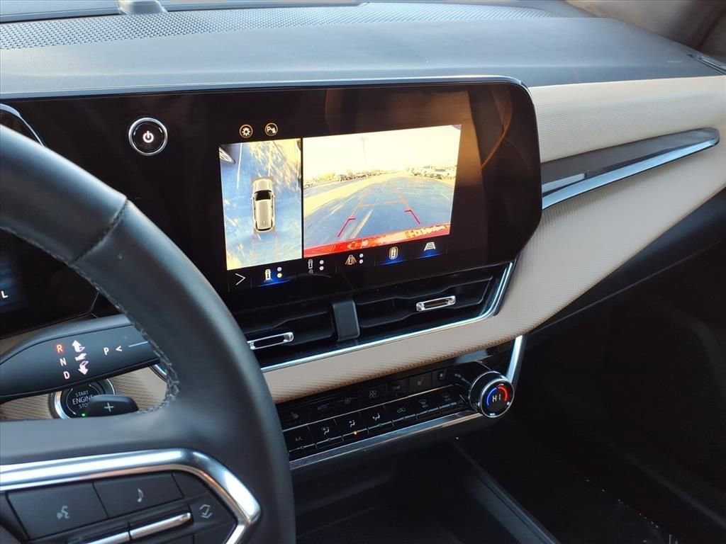 Used 2025 Chevrolet Equinox ACTIV w/ Safety and Technology Package image 24