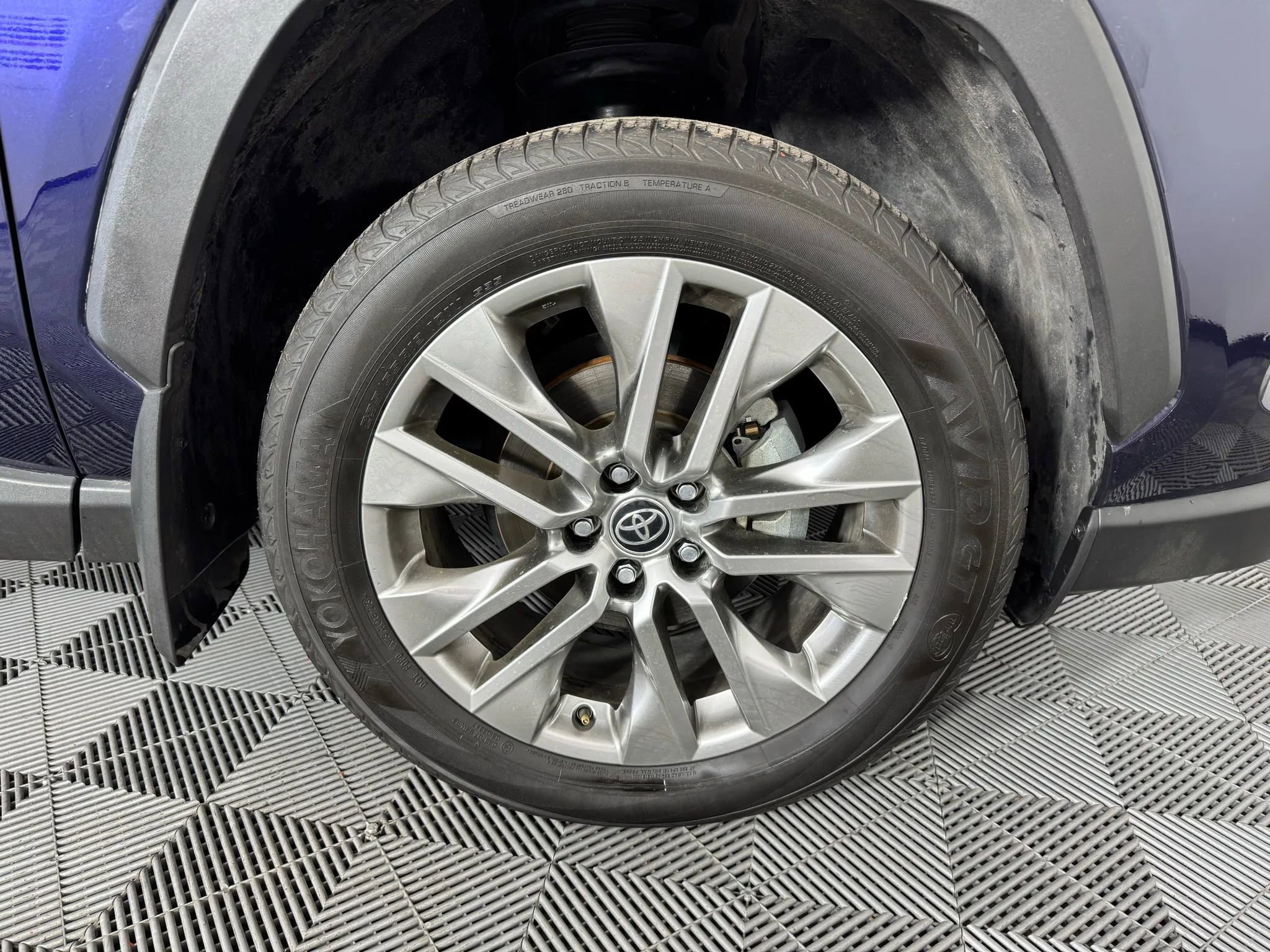 Used 2023 Toyota RAV4 Limited FWD image 48