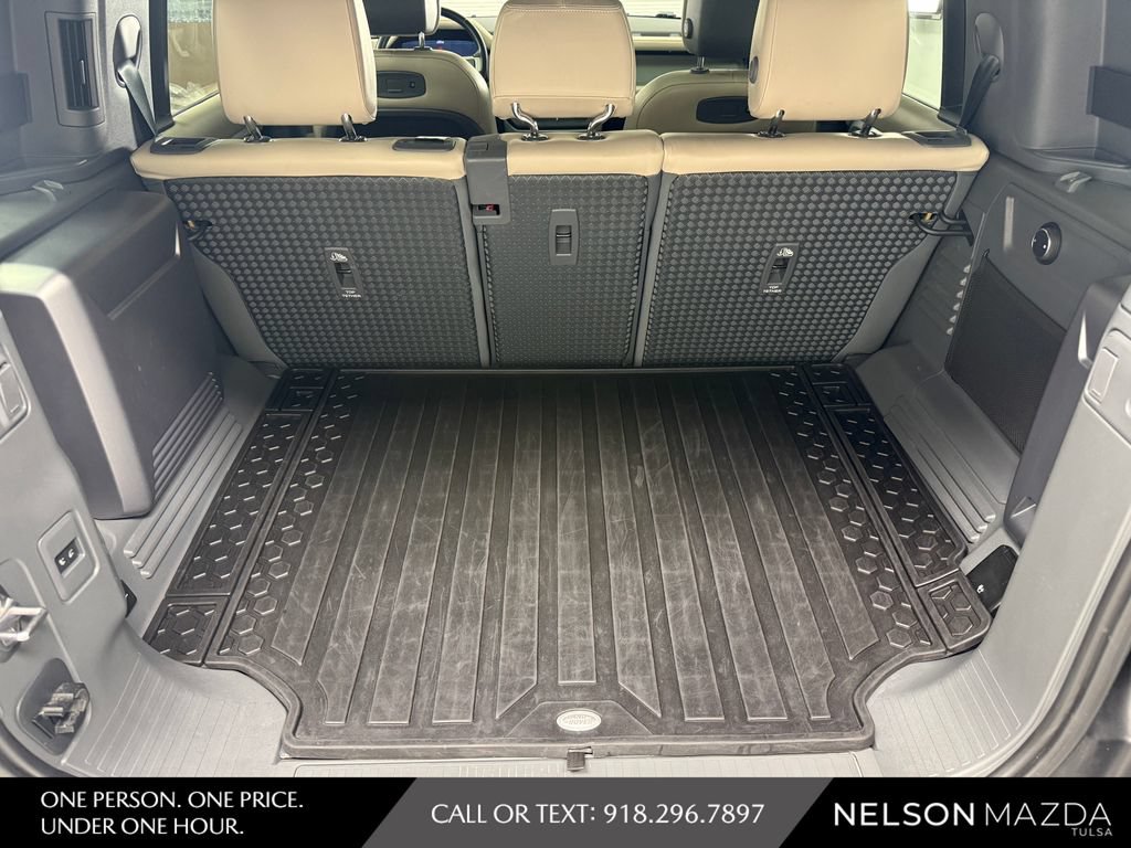 Used 2022 Land Rover Defender 110 XS Edition AWD/4WD image 38