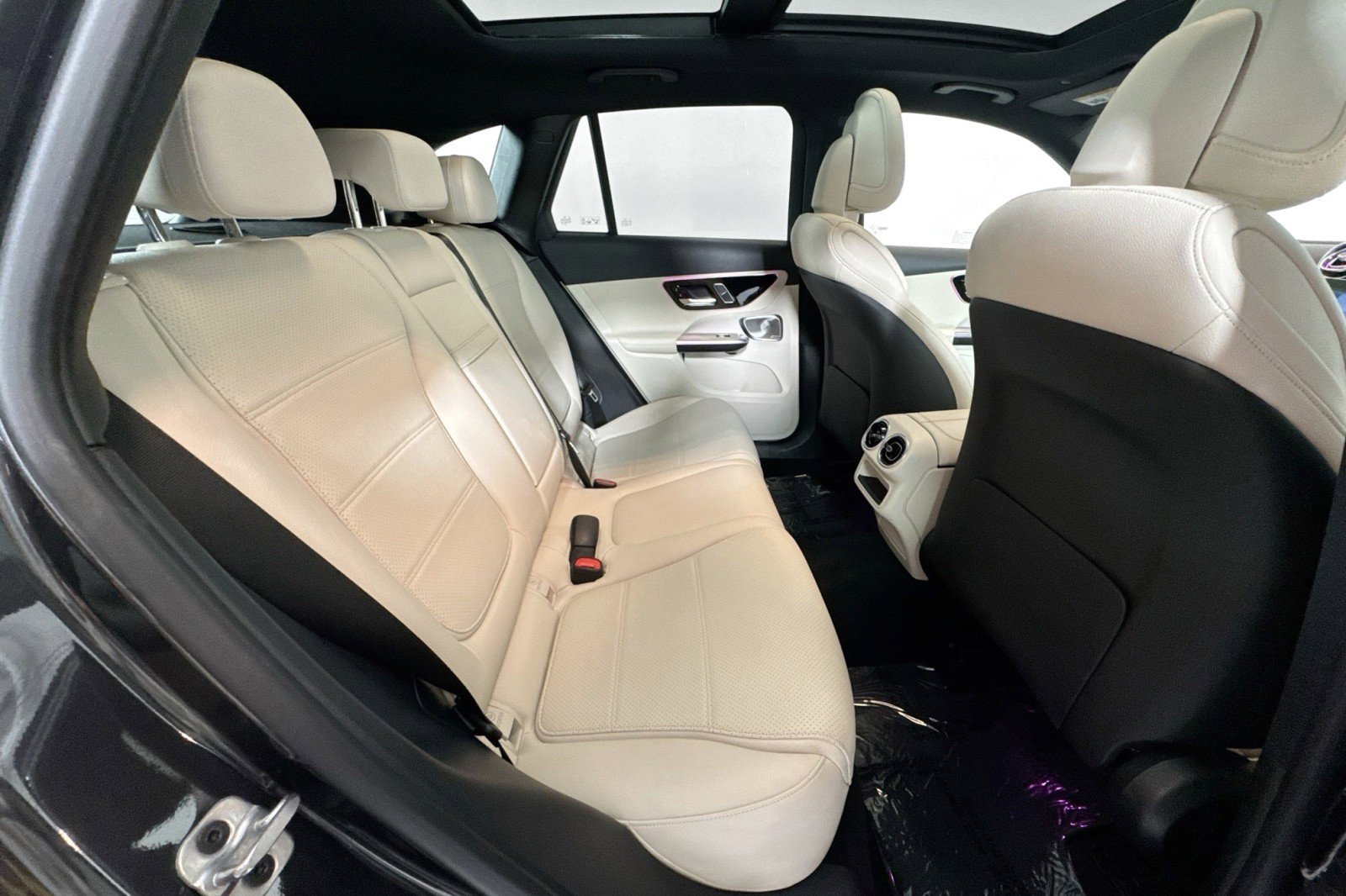 Certified 2026 Mercedes-Benz GLC 300 image 26