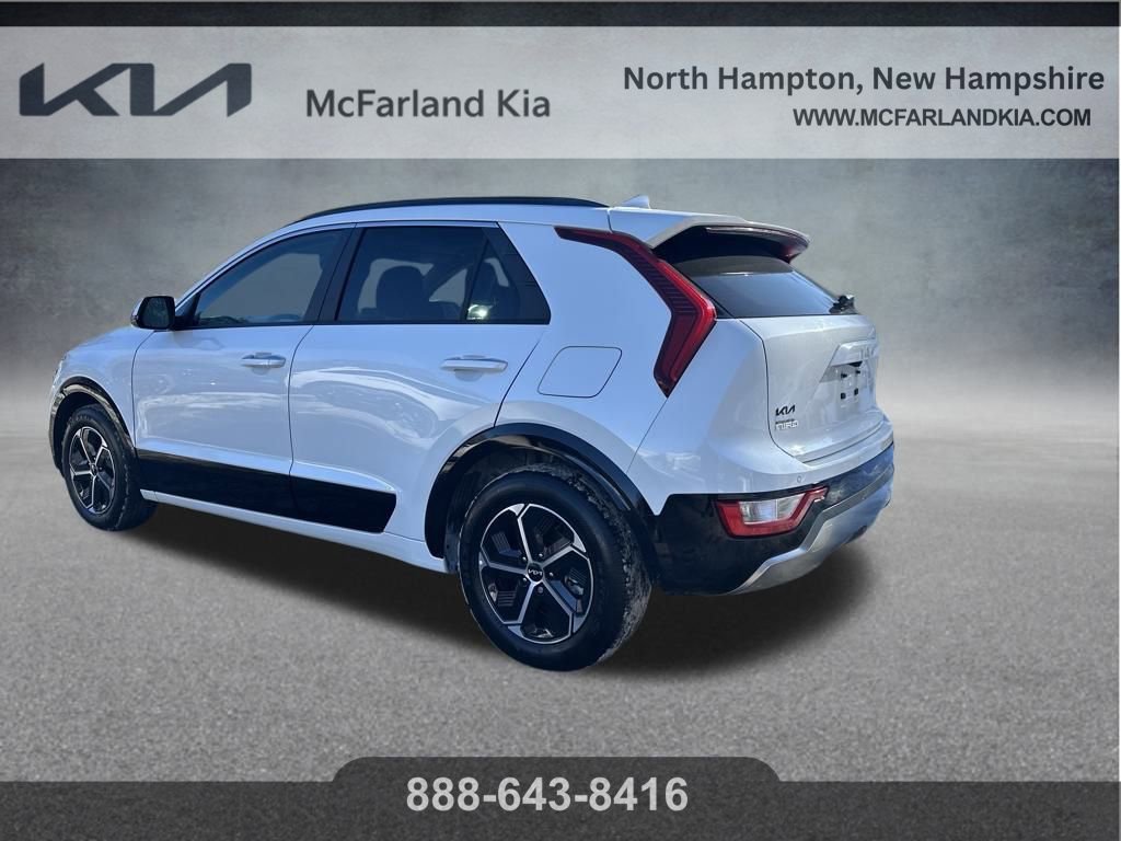 Used 2024 Kia Niro SX image 6