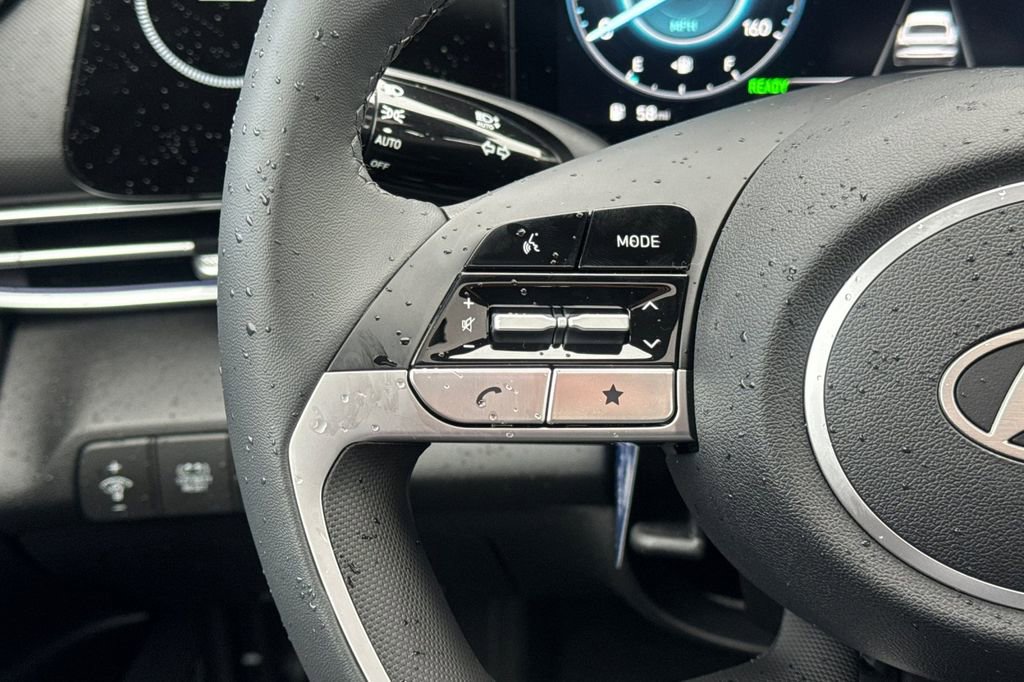 New 2026 Hyundai Elantra Limited FWD image 25