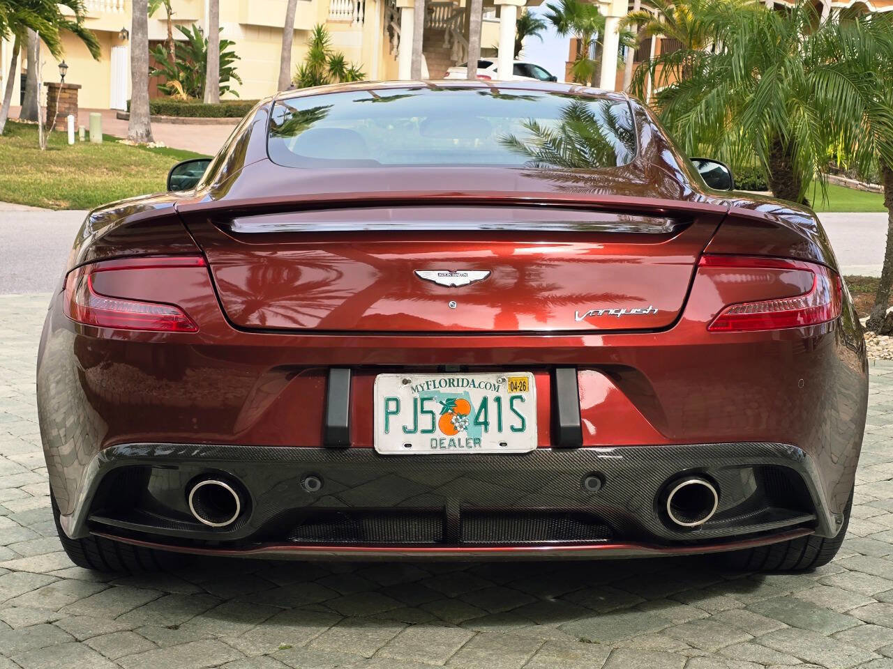 Used 2014 Aston Martin Vanquish Base 2dr Coupe image 35