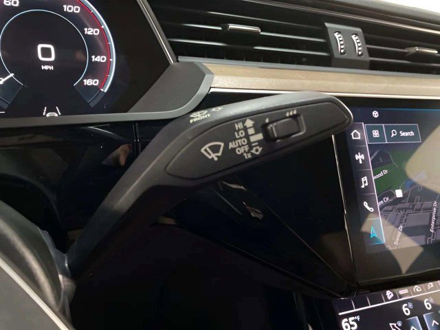 Used 2024 Audi Q8 e-tron Premium Plus w/ Premium Plus Package AWD/4WD image 39
