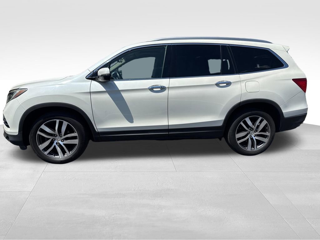 Used 2016 Honda Pilot Touring image 2
