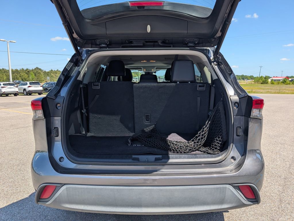 Used 2020 Toyota Highlander XLE image 33