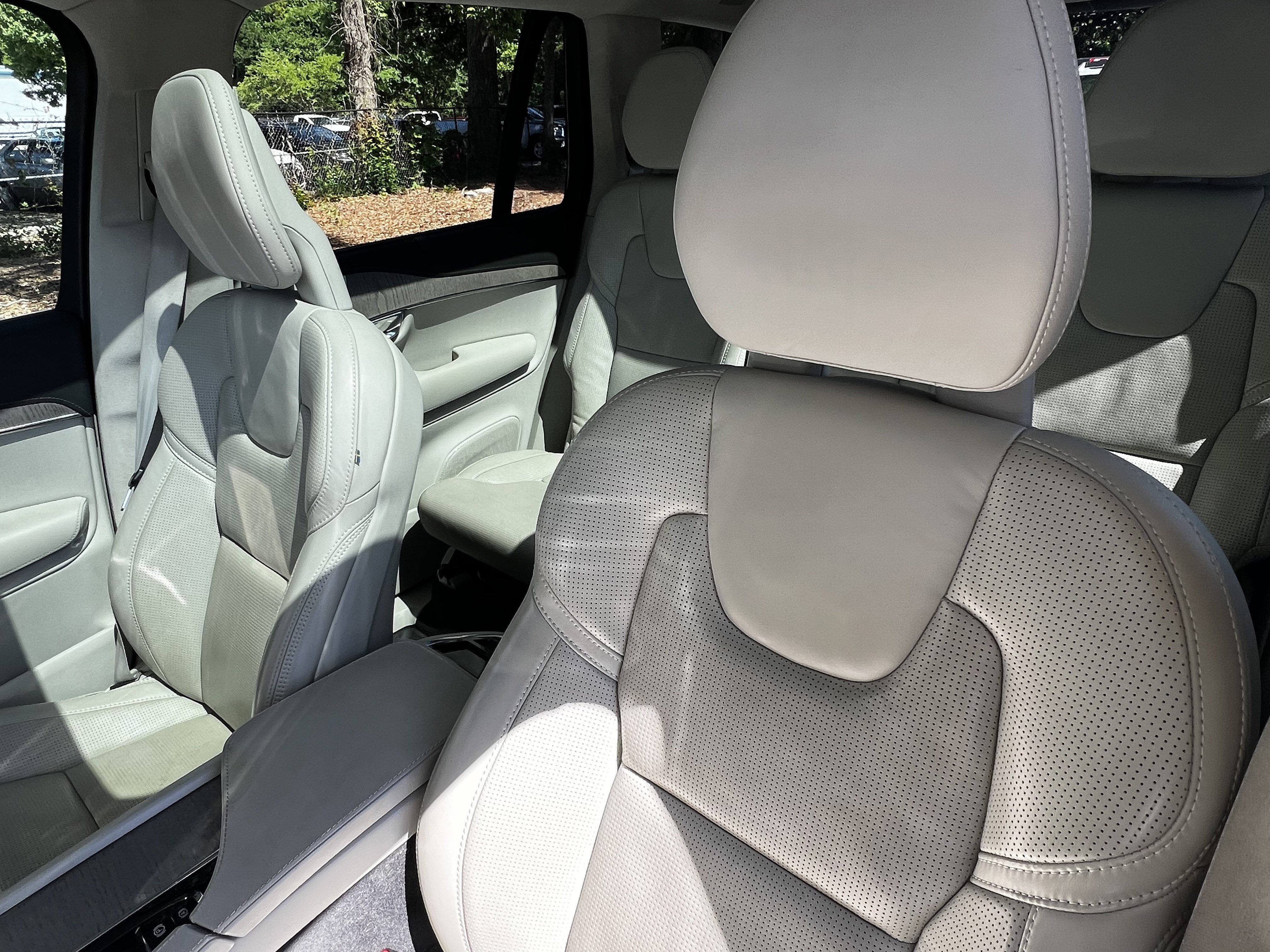 Used 2021 Volvo XC90 T8 Inscription w/ Protection Package AWD/4WD image 18