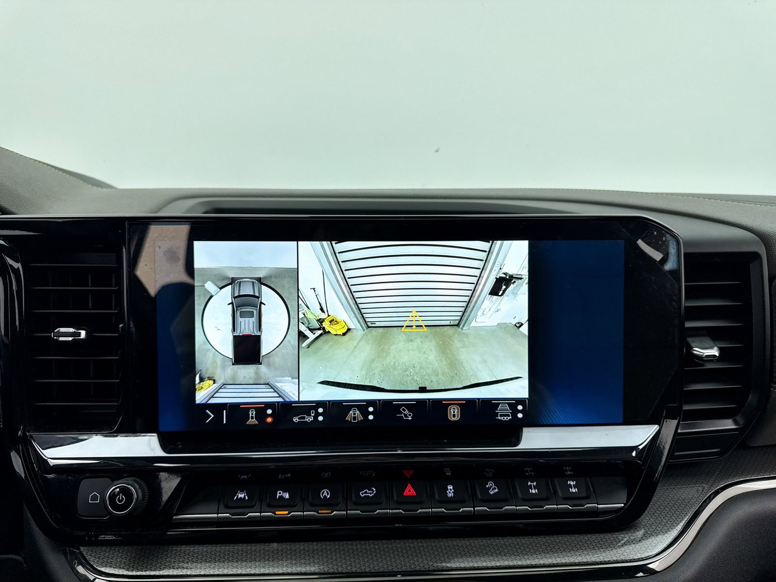 Used 2024 Chevrolet Silverado 1500 ZR2 w/ LPO, Dark Essentials Package image 10