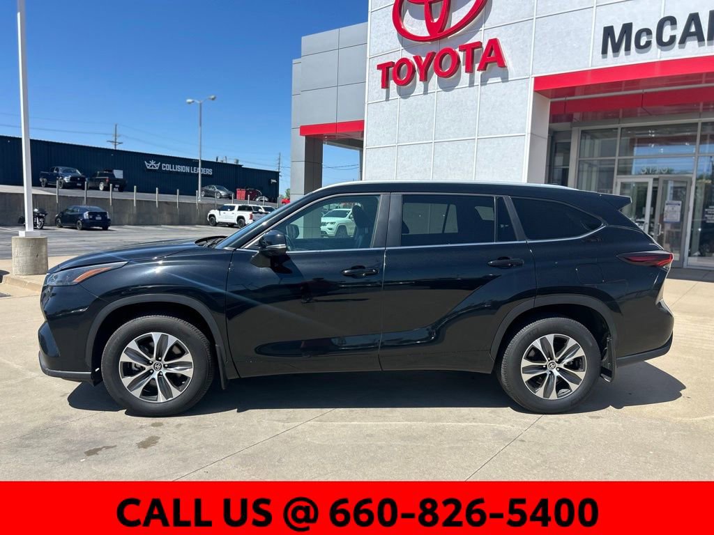 Certified 2024 Toyota Highlander XLE AWD/4WD image 13