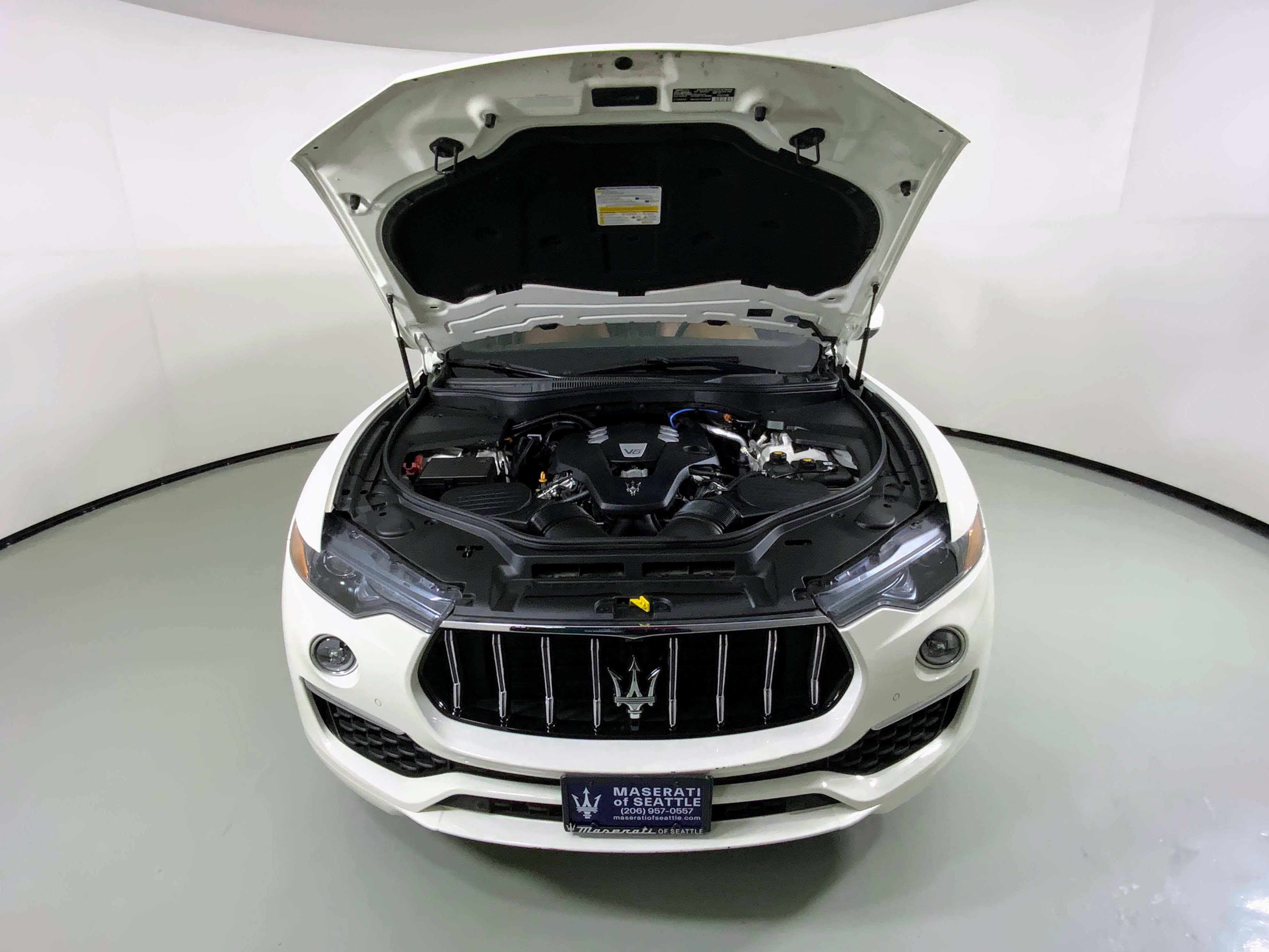 Certified 2022 Maserati Levante GT image 9