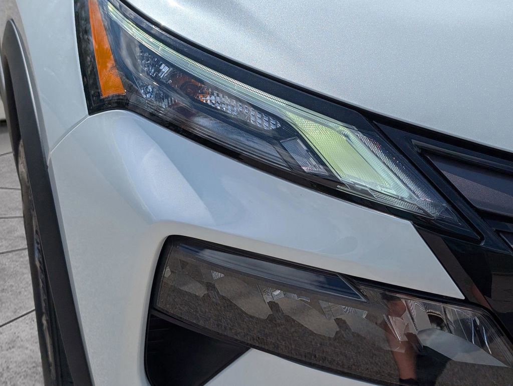 New 2026 Nissan Rogue SV image 18