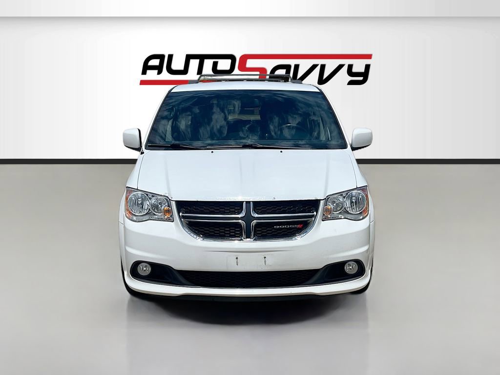 Used 2019 Dodge Grand Caravan SXT FWD image 2
