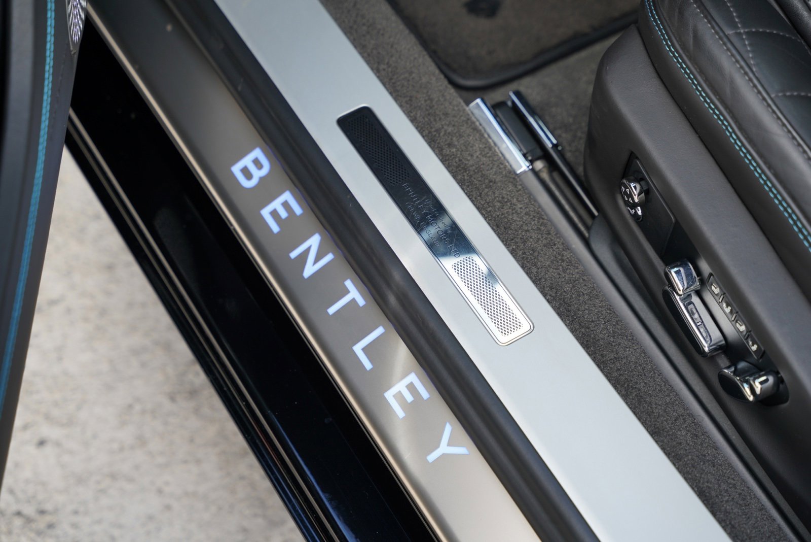 Used 2021 Bentley Continental GT image 31