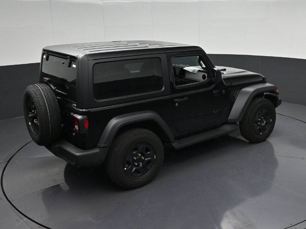 Used 2026 Jeep Wrangler Sport AWD/4WD image 17