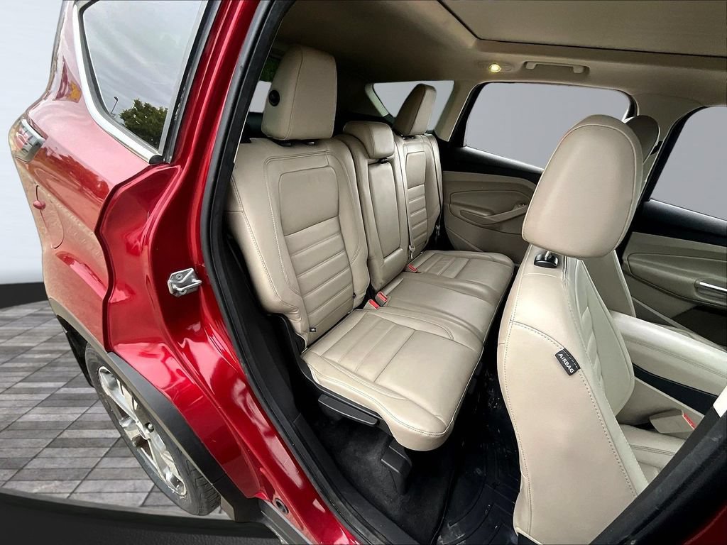 Used 2017 Ford Escape SE w/ SE Leather Comfort Package AWD/4WD image 27