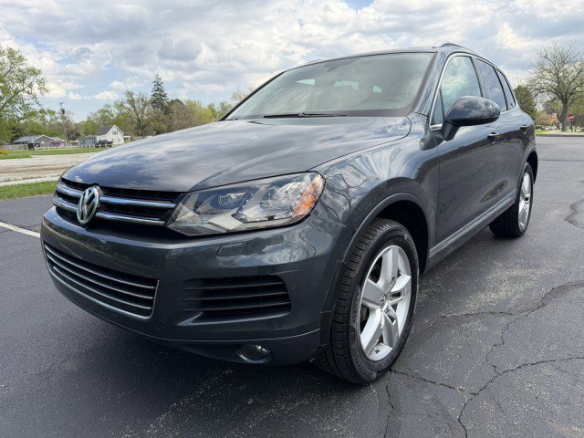 Used 2013 Volkswagen Touareg Executive image 3
