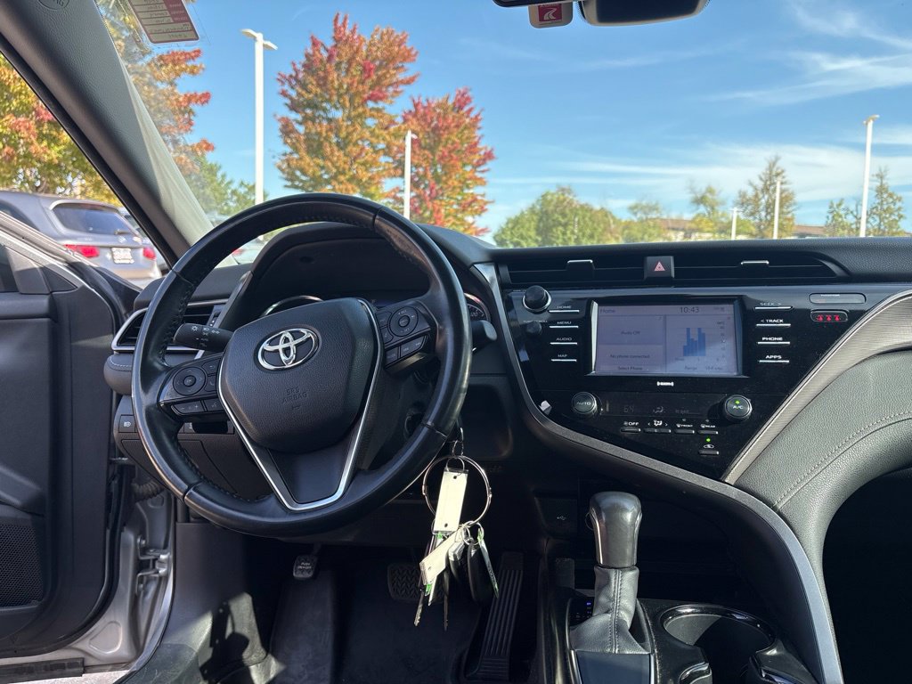 Used 2020 Toyota Camry SE FWD image 20