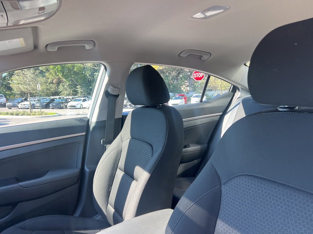 Used 2018 Hyundai Elantra SE image 20