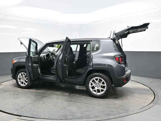 Used 2023 Jeep Renegade Latitude image 48