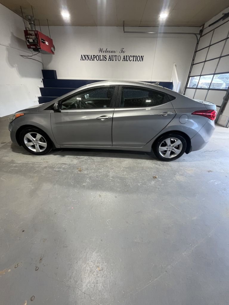 Used 2012 Hyundai Elantra GLS w/ Preferred Pkg 3