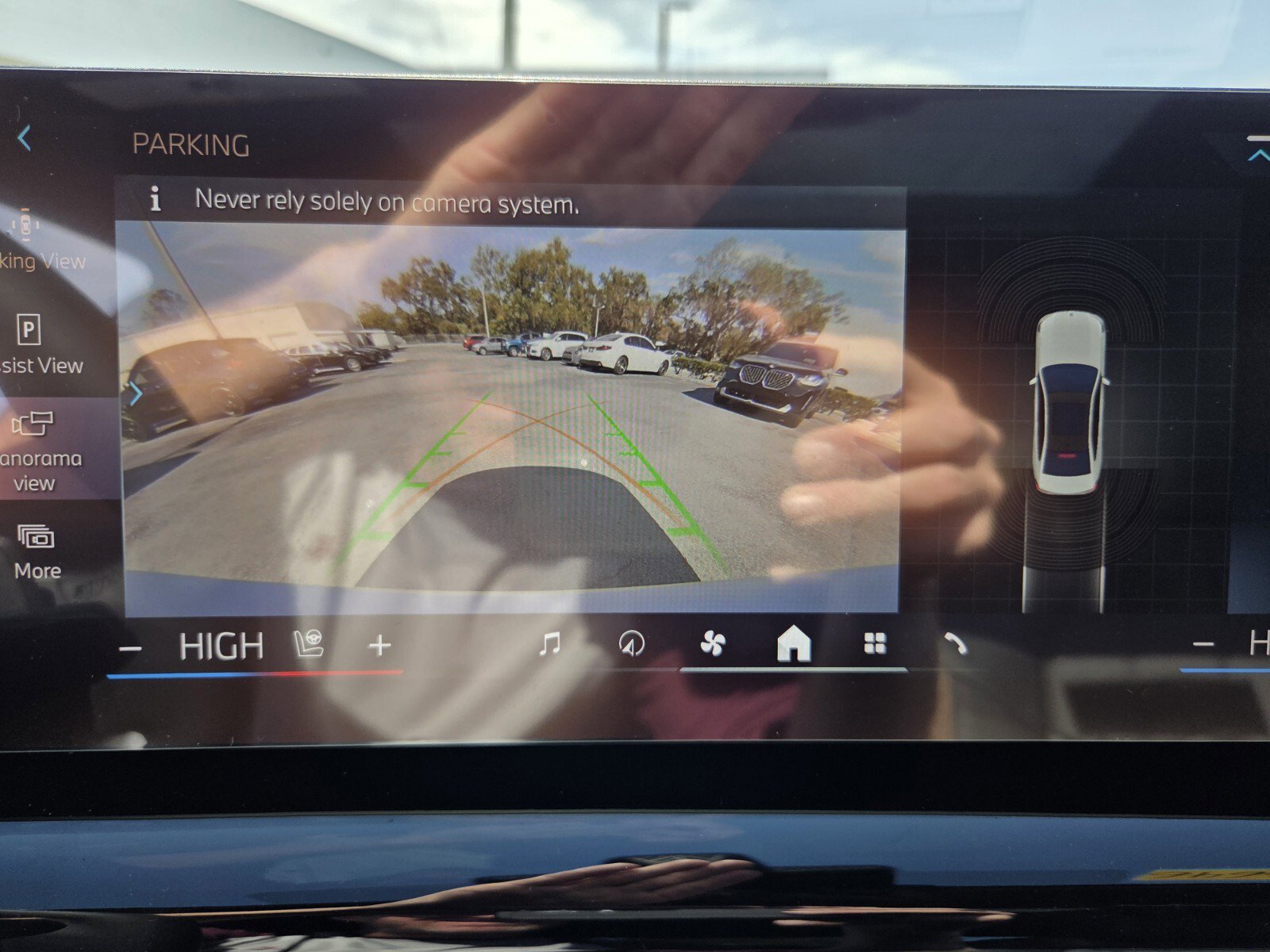 New 2026 BMW 530i xDrive w/ M Sport Package image 23