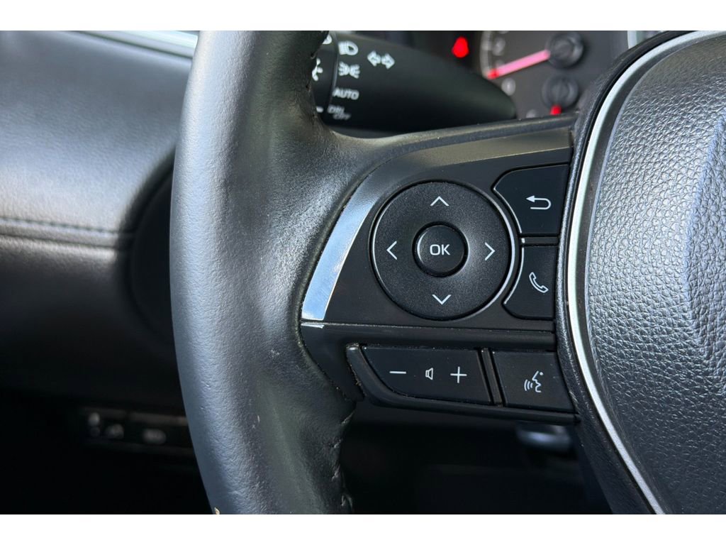 Used 2022 Toyota Corolla Cross LE AWD/4WD image 25