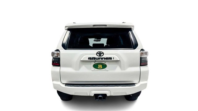 Used 2022 Toyota 4Runner SR5 image 3