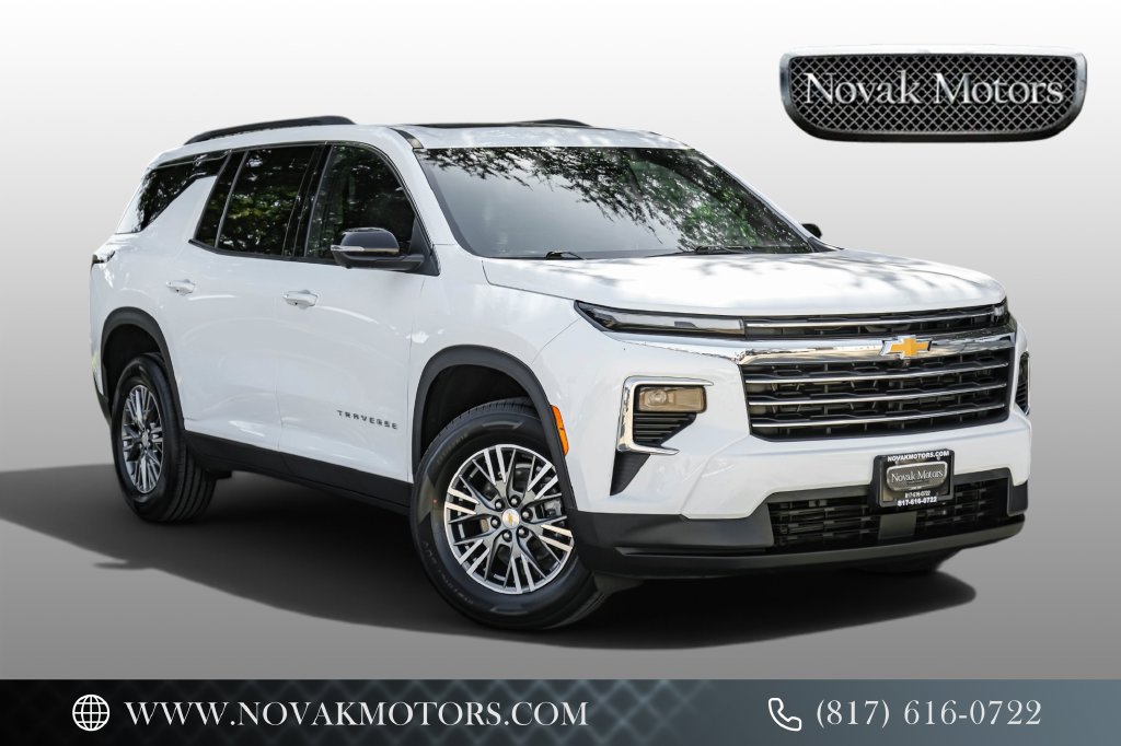 Used 2024 Chevrolet Traverse LT