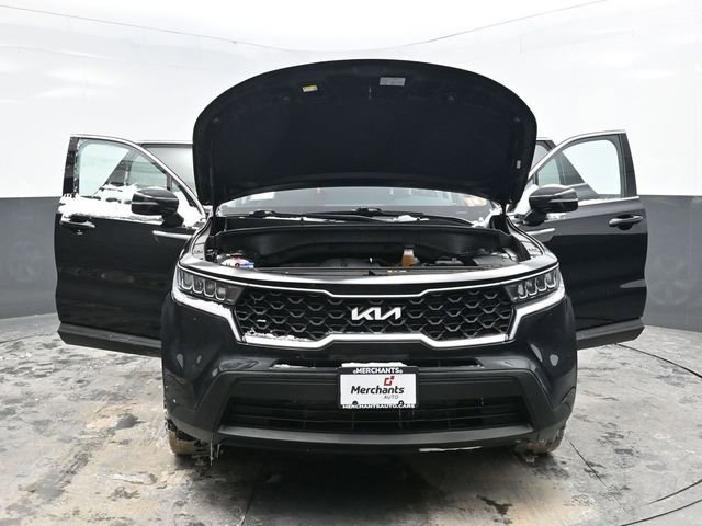 Used 2023 Kia Sorento LX image 42