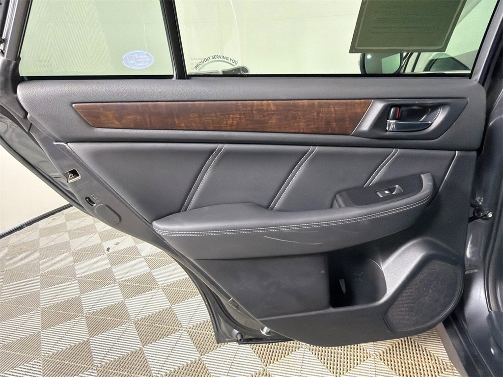 Used 2019 Subaru Outback 2.5i Limited w/ Popular Package #2 image 24