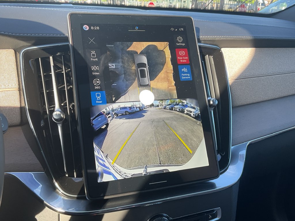 New 2027 Volvo XC90 B6 Plus AWD/4WD image 28