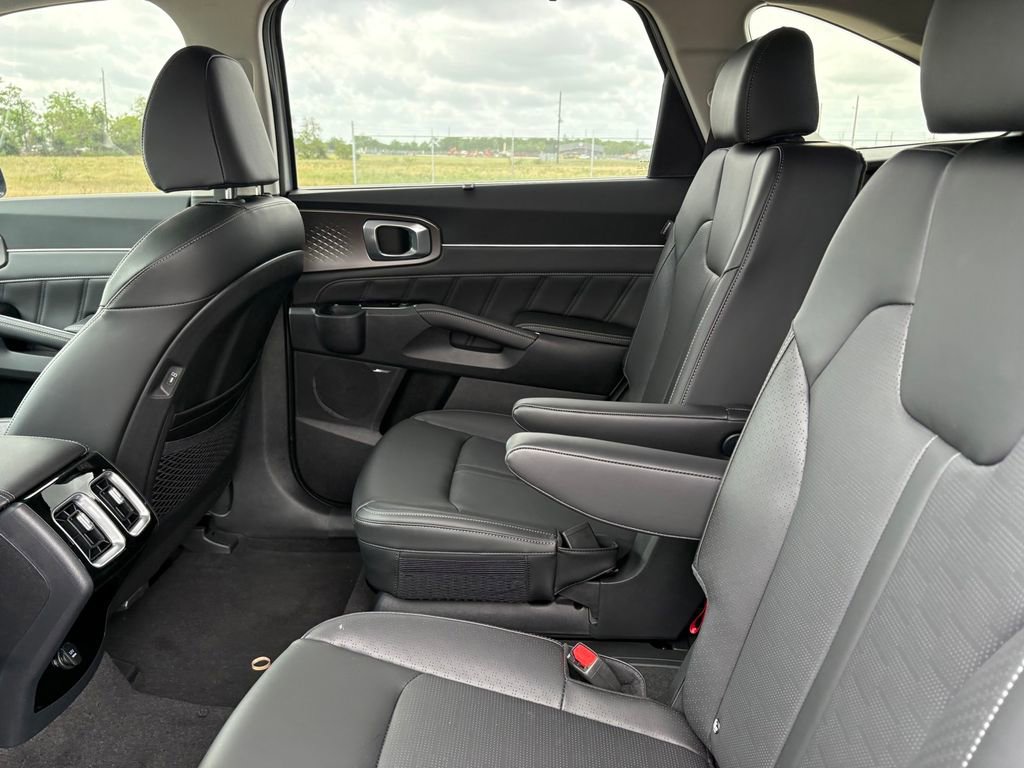 New 2026 Kia Sorento SX FWD image 12