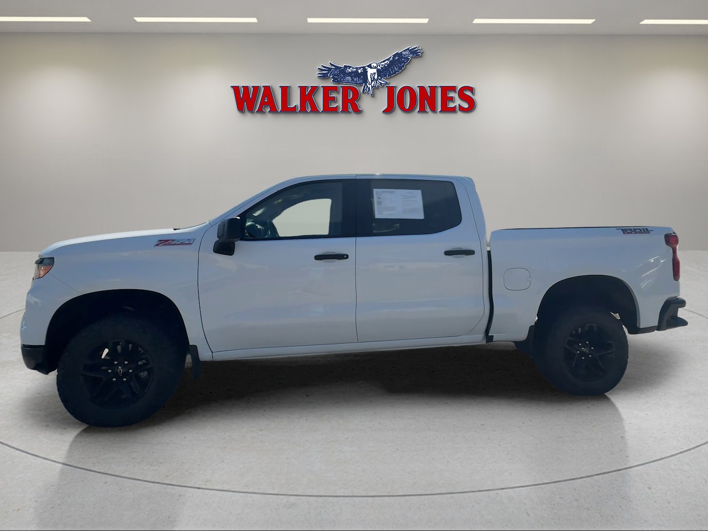 Used 2024 Chevrolet Silverado 1500 Custom Trail Boss image 3