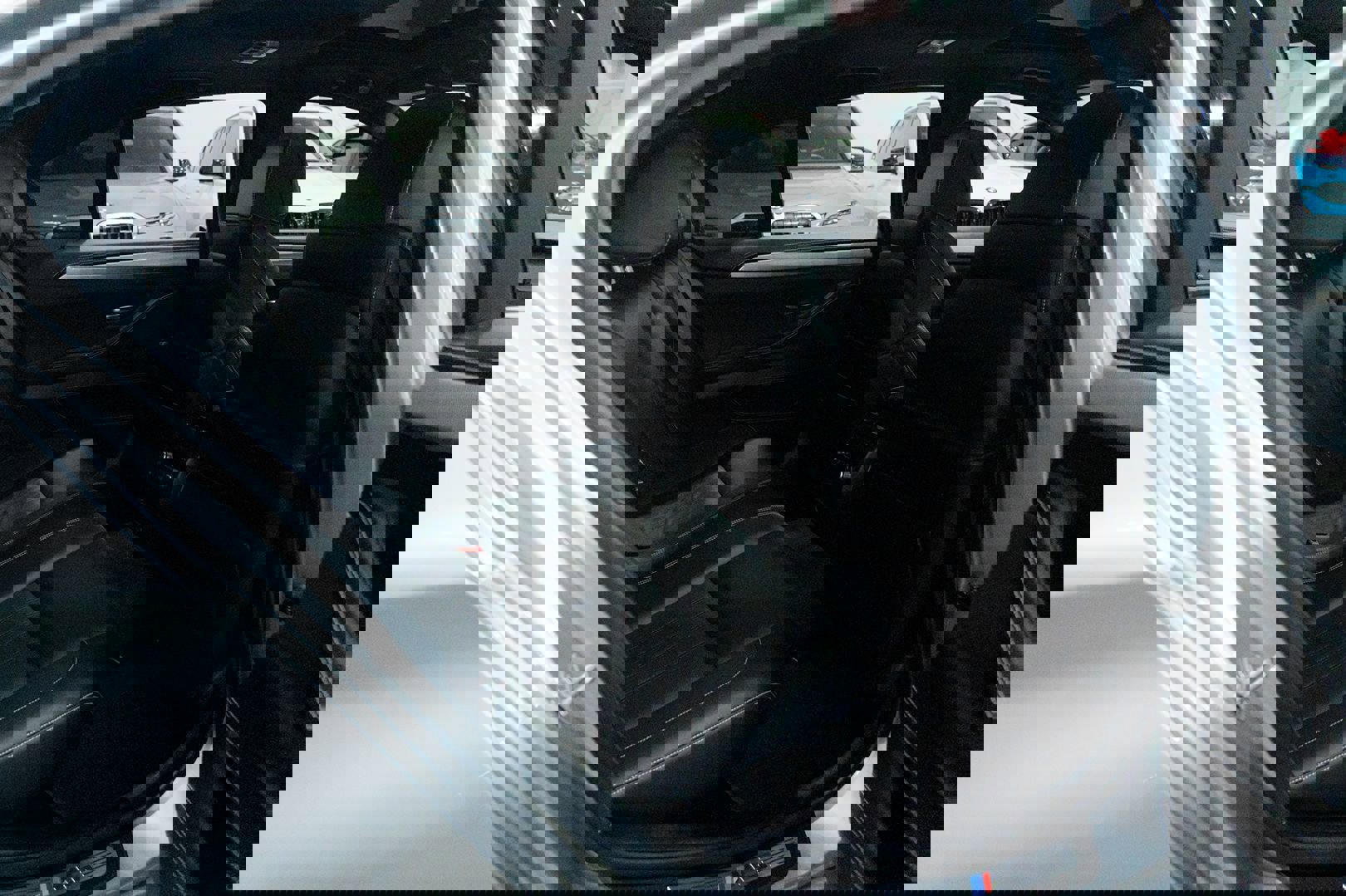 Used 2016 BMW M5 image 29