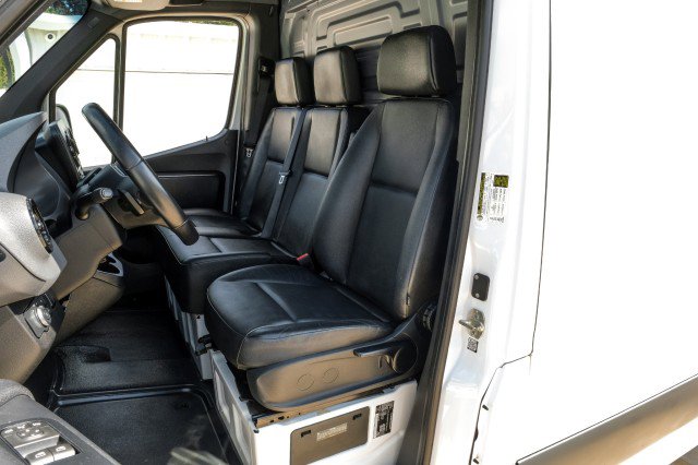 Used 2021 Mercedes-Benz Sprinter 3500 image 23