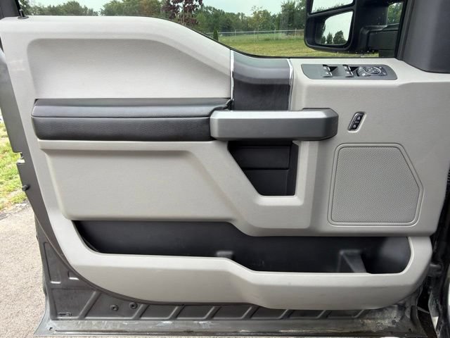 Used 2017 Ford F150 XLT AWD/4WD image 18
