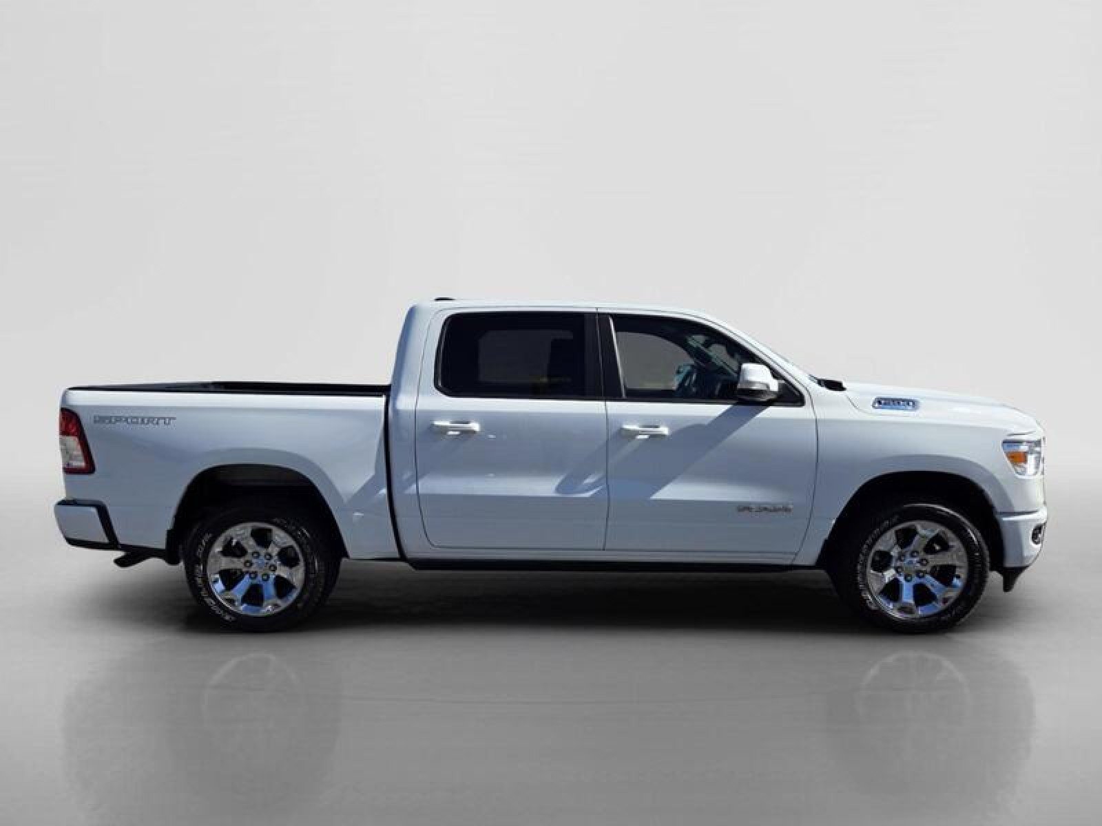 Used 2022 RAM 1500 Big Horn AWD/4WD image 6